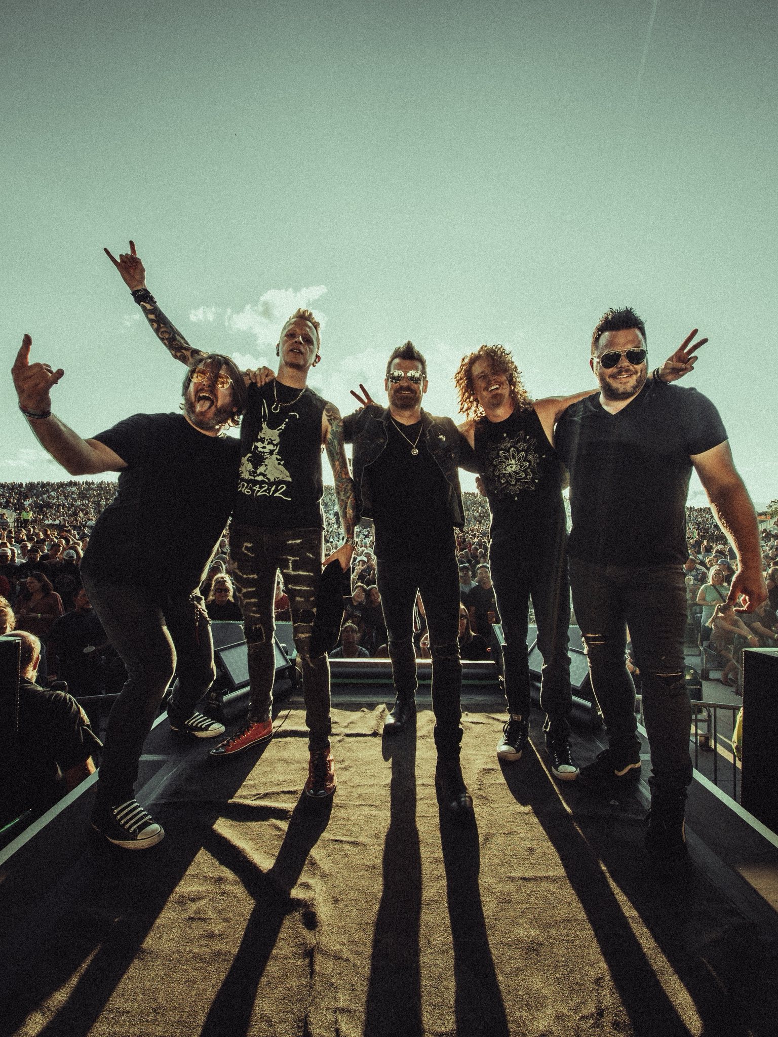 Hinder